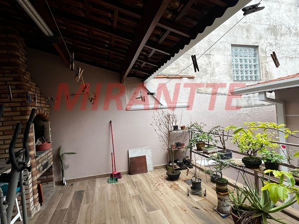 Sobrado de 172m² com 3 quartos em Chora Menino