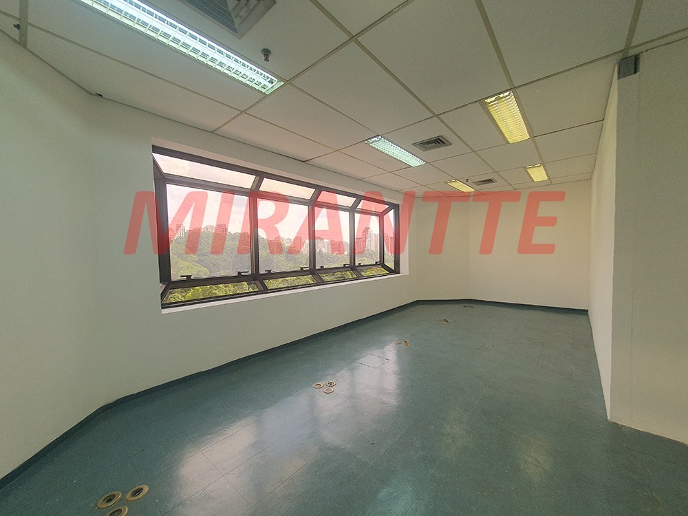 Conjunto comercial de 87m² em Centro