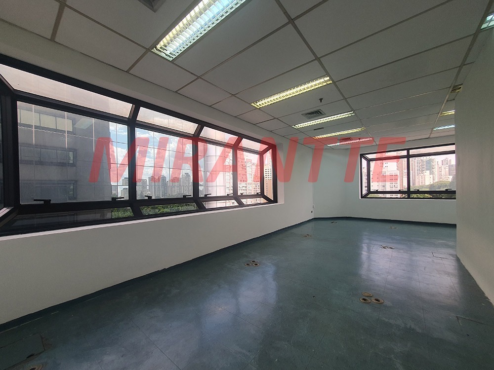 Conjunto comercial de 87m² em Centro
