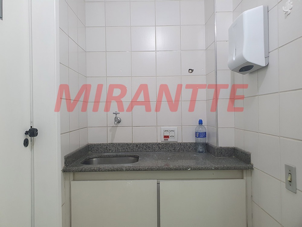 Conjunto comercial de 87m² em Centro