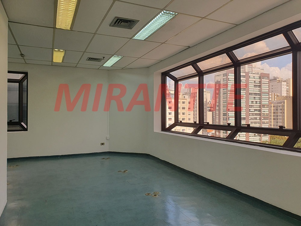 Conjunto comercial de 87m² em Centro