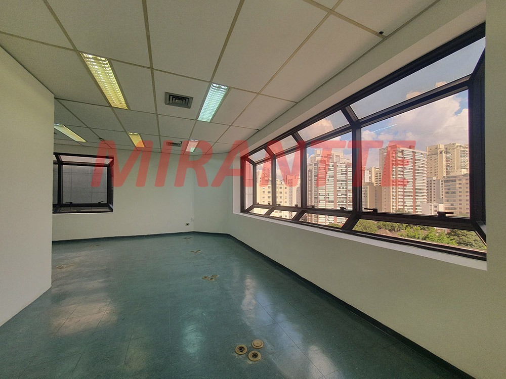 Conjunto comercial de 87m² em Centro