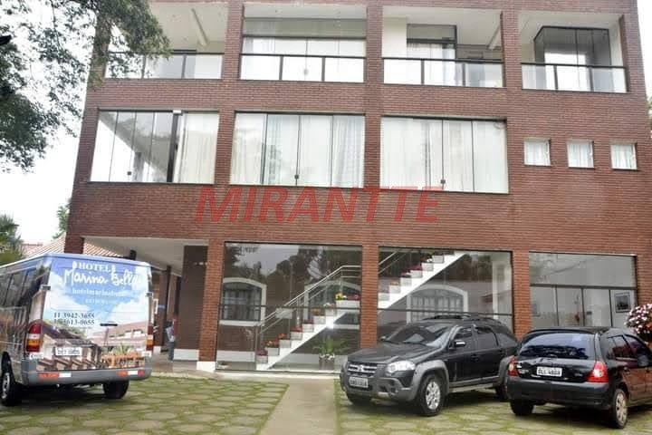 Sobrado de 1450m² com 25 quartos em bairro dos forjos