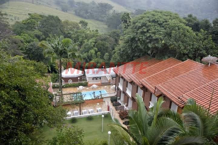 Sobrado de 1450m² com 25 quartos em bairro dos forjos