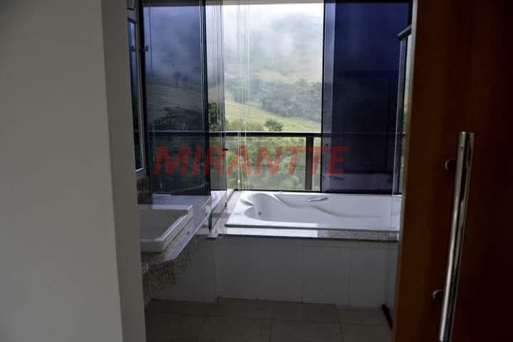 Sobrado de 1450m² com 25 quartos em bairro dos forjos