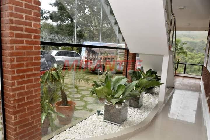 Sobrado de 1450m² com 25 quartos em bairro dos forjos