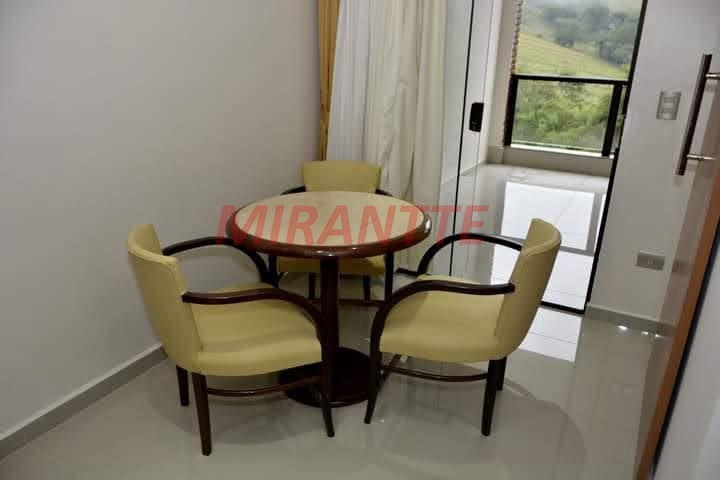 Sobrado de 1450m² com 25 quartos em bairro dos forjos