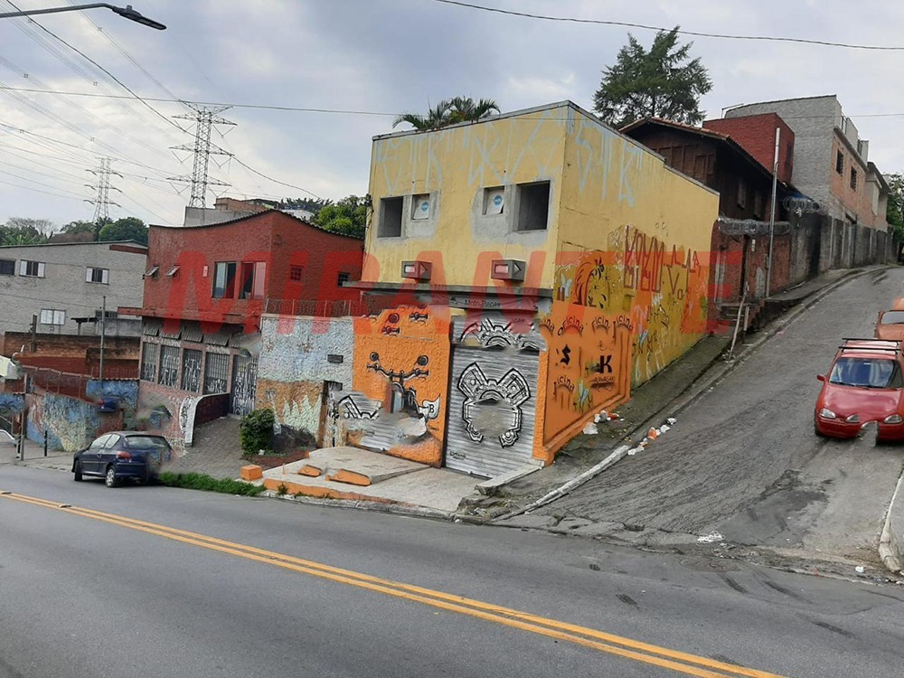 Comercial de 1793m² em Sítio Morro Grande