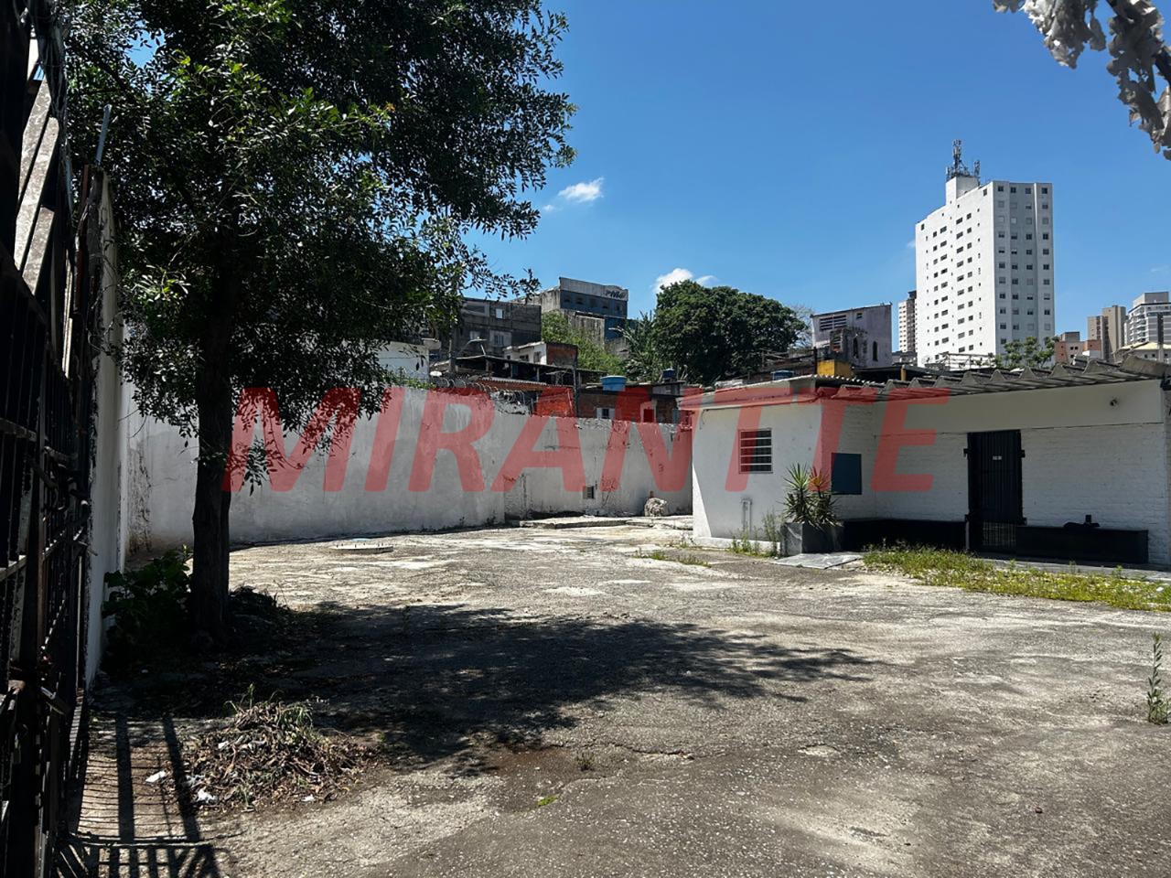 Comercial de 600m² em Imirim