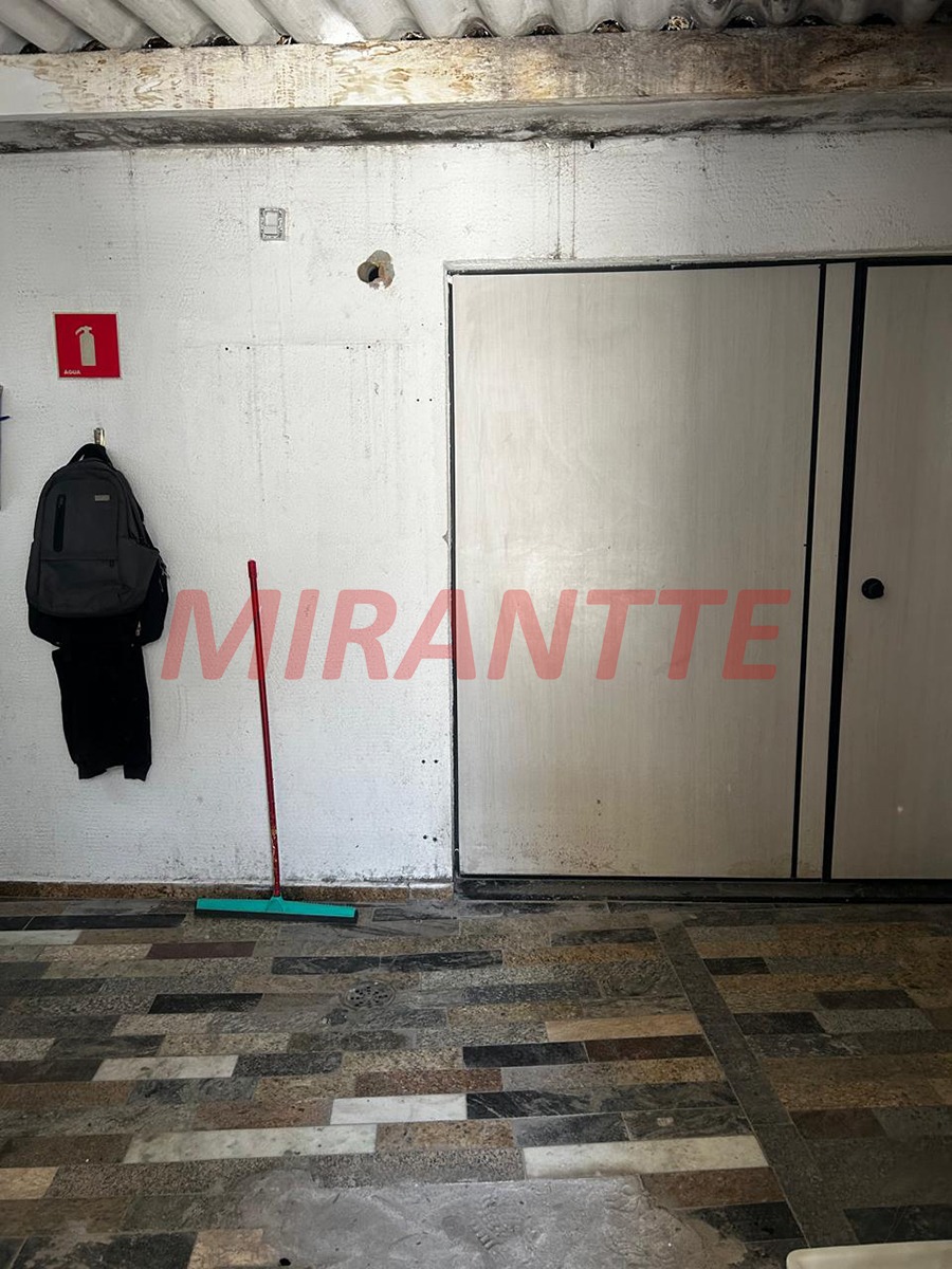 Comercial de 600m² em Imirim