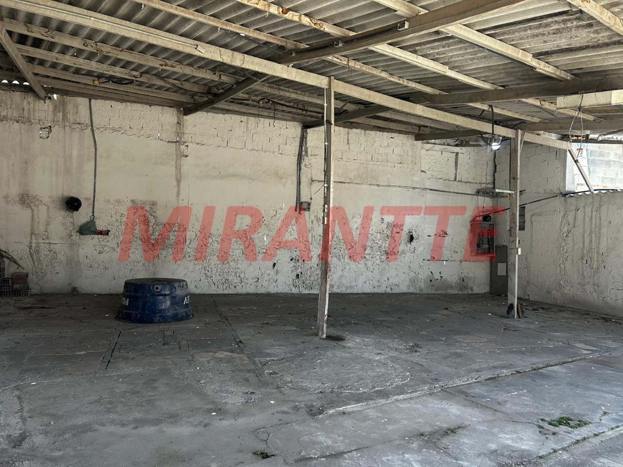 Comercial de 600m² em Imirim