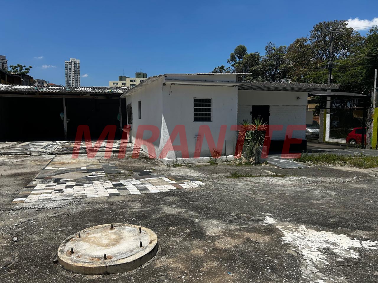 Comercial de 600m² em Imirim