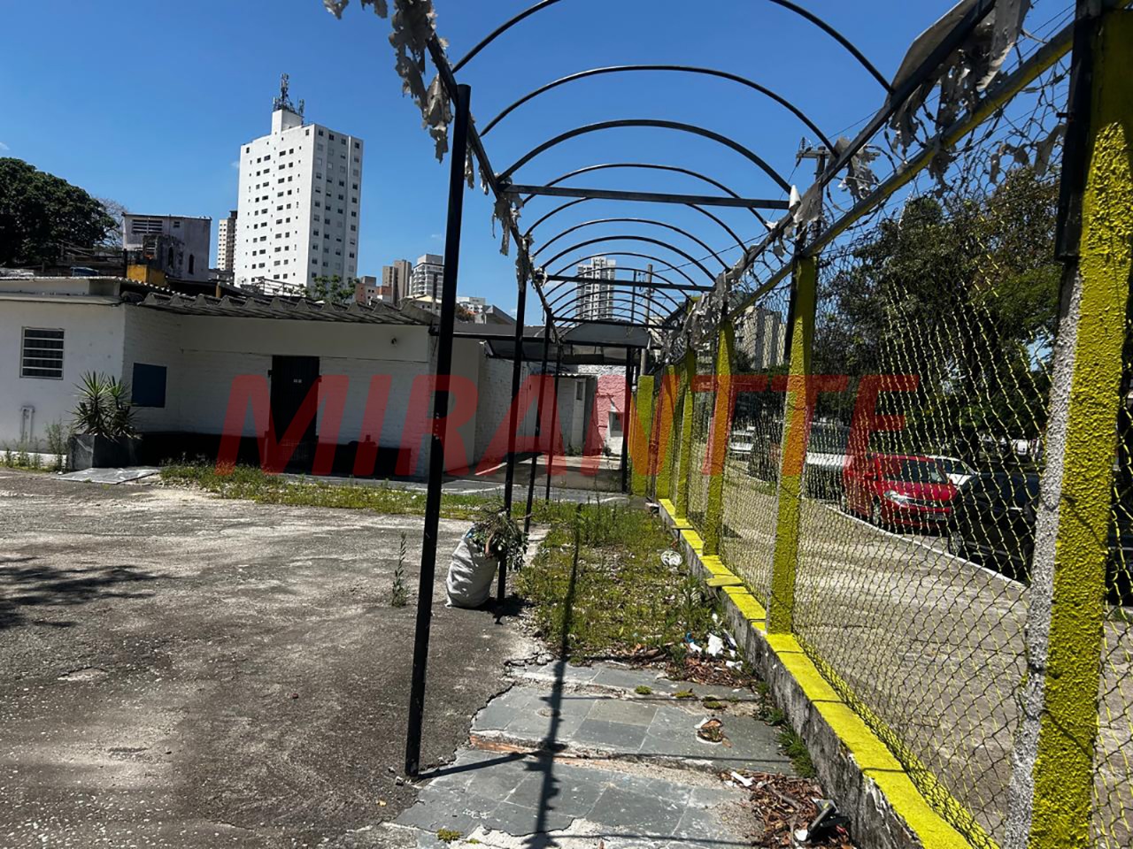 Comercial de 600m² em Imirim