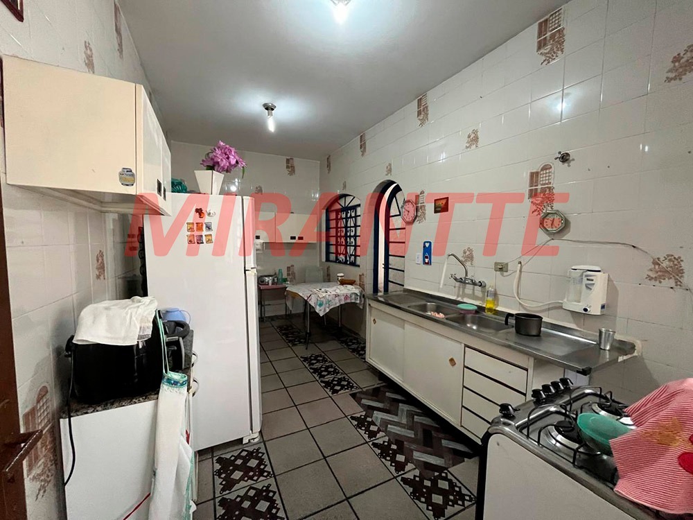 Sobrado de 250m² com 4 quartos em Vila Medeiros