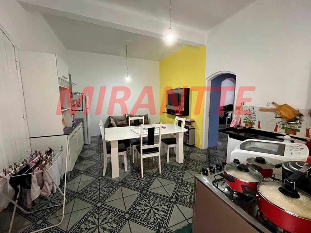 Sobrado de 250m² com 4 quartos em Vila Medeiros