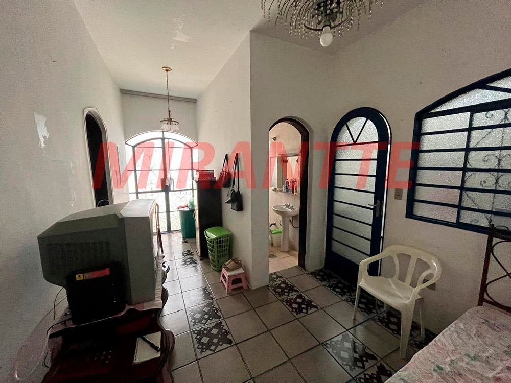 Sobrado de 250m² com 4 quartos em Vila Medeiros