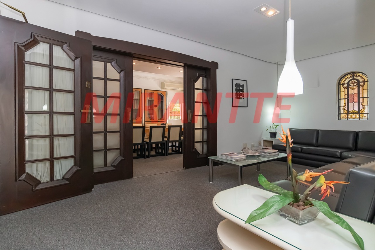 Sobrado de 450m² em Pacaembu