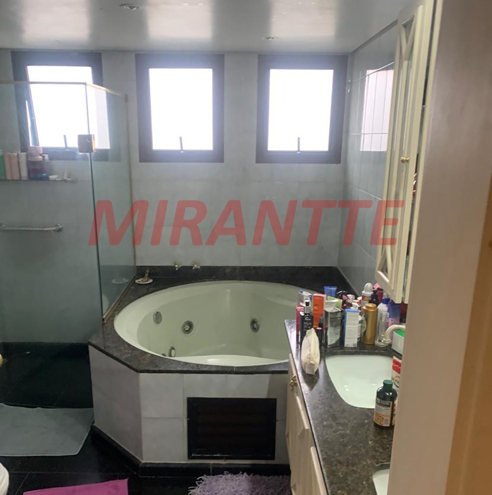 Apartamento de 234m² com 4 quartos em Santana