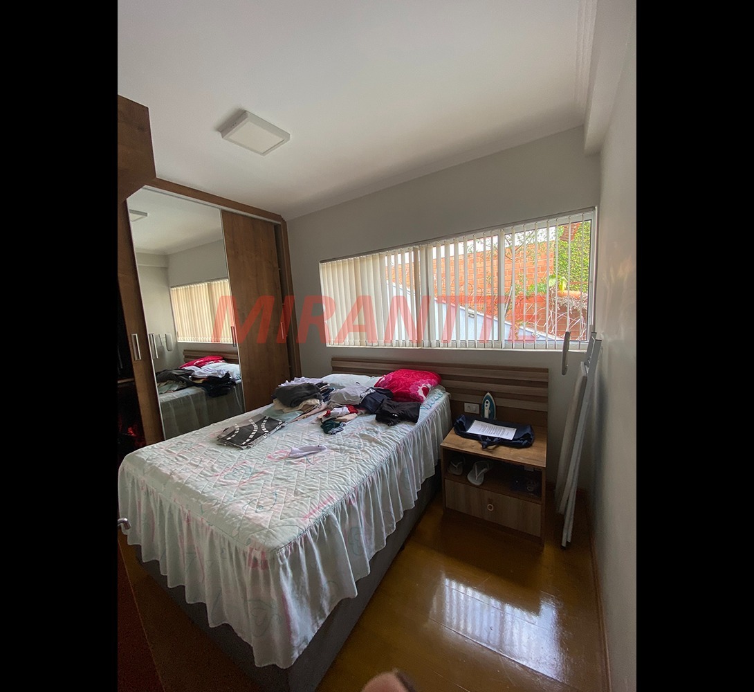 Sobrado de 350m² com 4 quartos em Jardim Ibiratiba