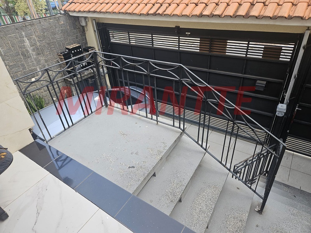 Sobrado de 245m² com 6 quartos em Vila Maria Alta