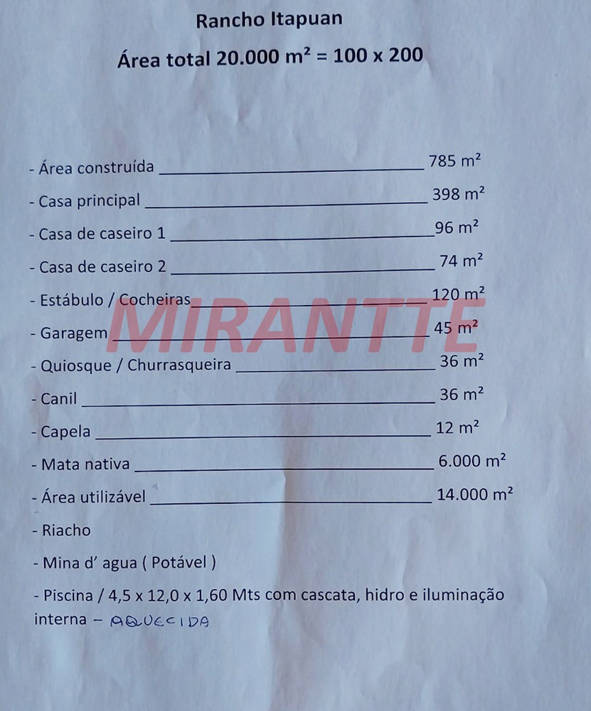 ChÁcara de 785m² com 3 quartos em Parque da Fazenda II