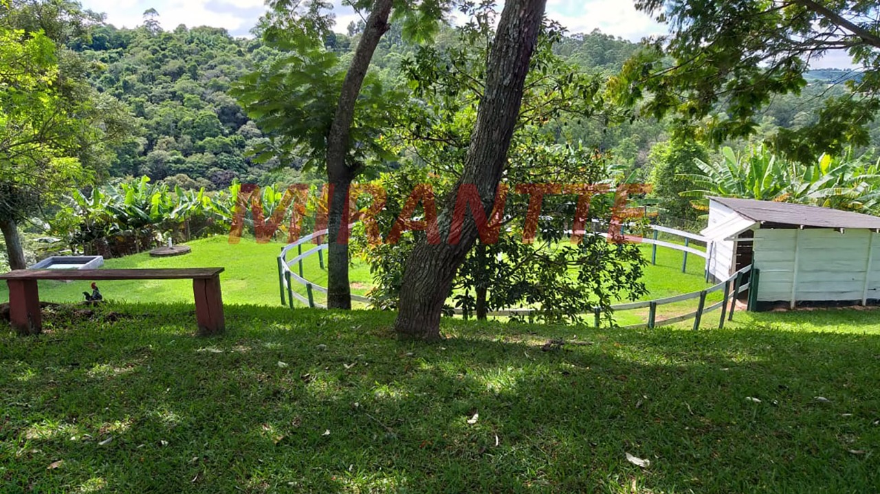 ChÁcara de 785m² com 3 quartos em Parque da Fazenda II