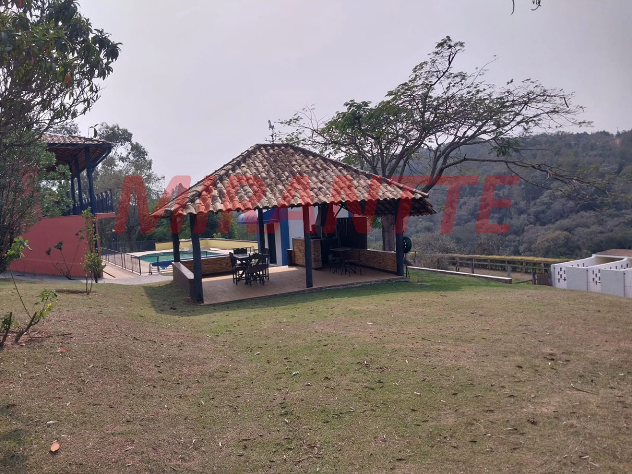 ChÁcara de 785m² com 3 quartos em Parque da Fazenda II