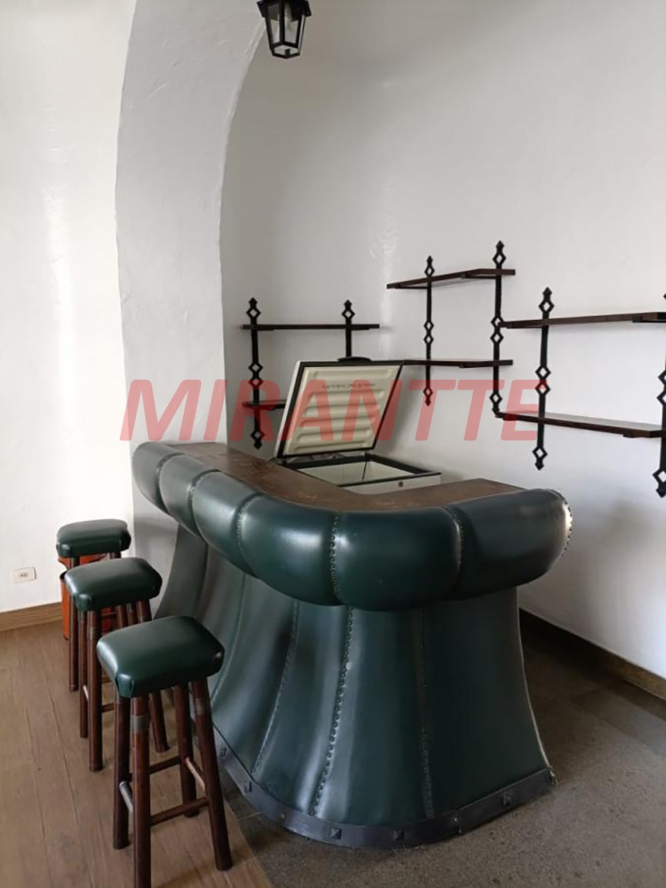 Apartamento de 198m² com 4 quartos em Santana
