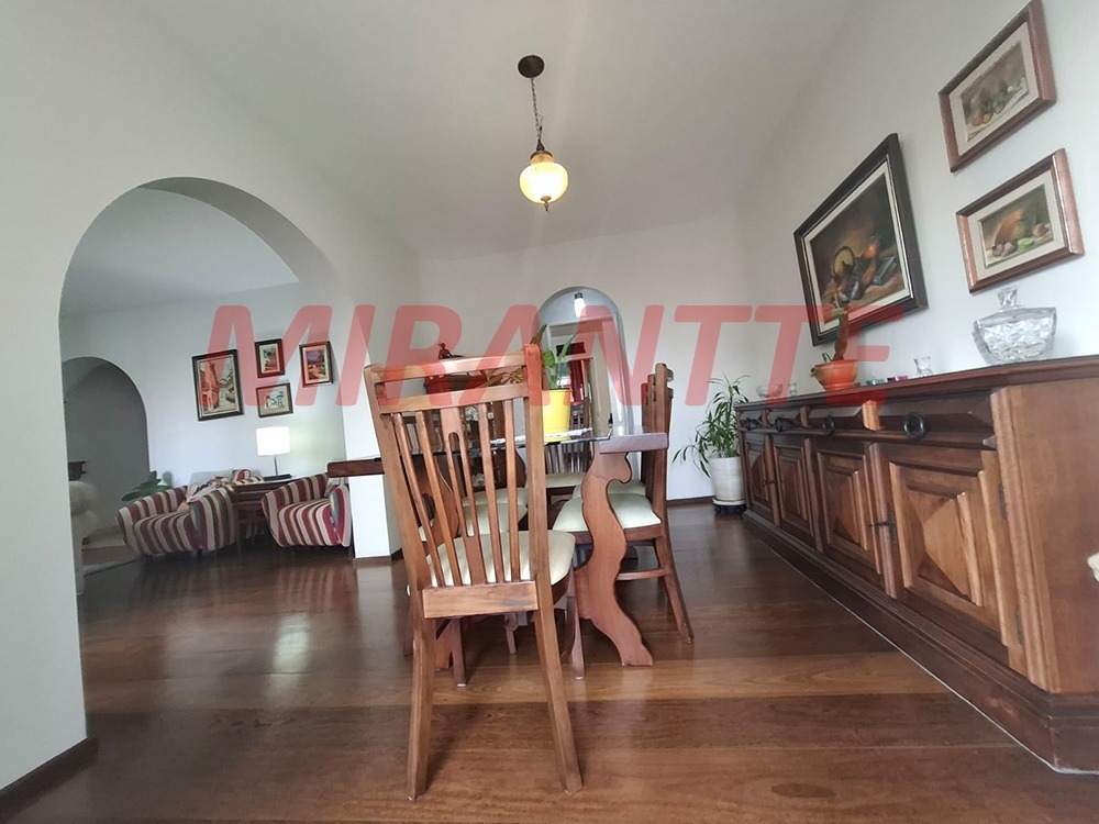 Apartamento de 198m² com 4 quartos em Santana