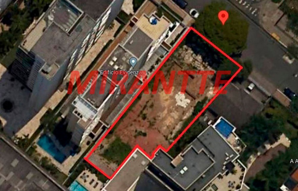Terreno de 0m² em Paraíso