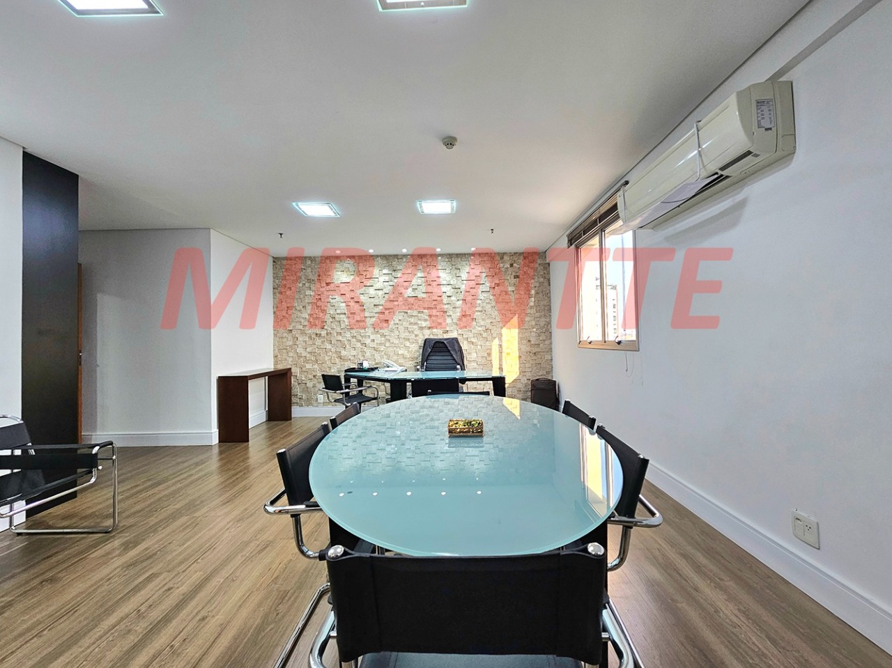 Comercial de 151m² em Indianópolis