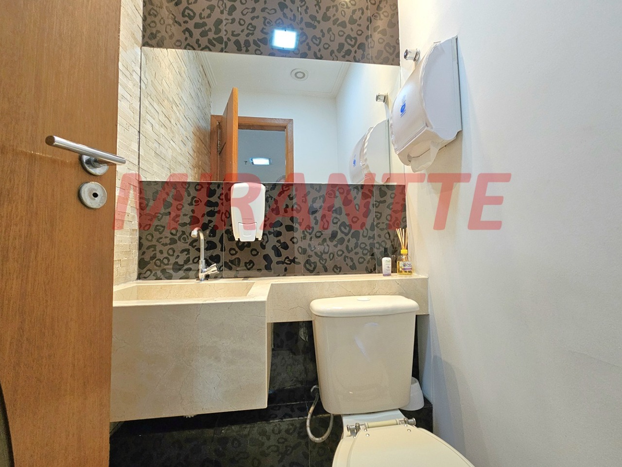 Comercial de 151m² em Indianópolis