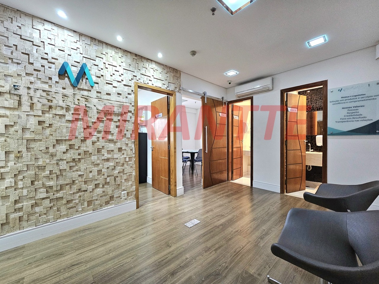 Comercial de 151m² em Indianópolis