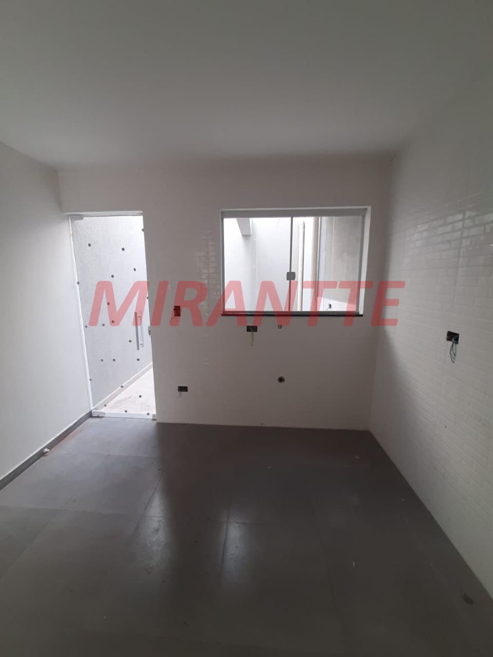 Sobrado de 87m² com 2 quartos em Vila Nova Mazzei