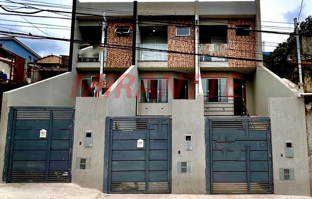 Sobrado de 87m² com 2 quartos em Vila Nova Mazzei