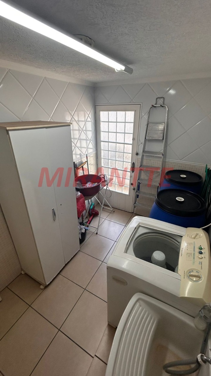 Sobrado de 160m² com 3 quartos em Vila Gustavo
