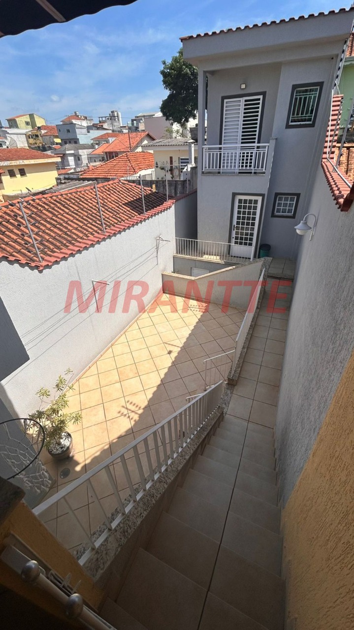 Sobrado de 160m² com 3 quartos em Vila Gustavo