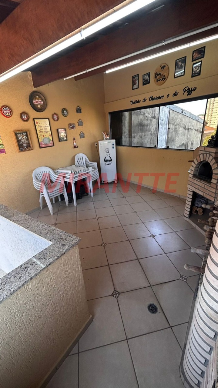 Sobrado de 160m² com 3 quartos em Vila Gustavo
