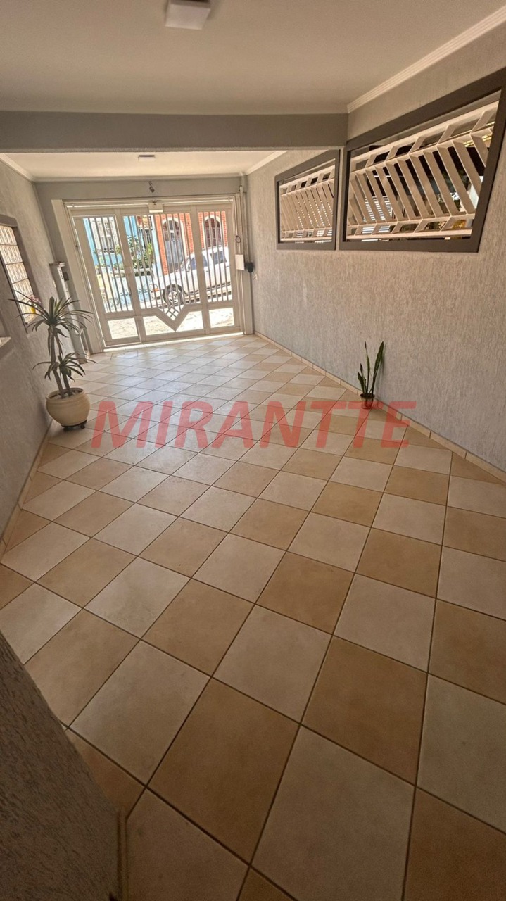 Sobrado de 160m² com 3 quartos em Vila Gustavo
