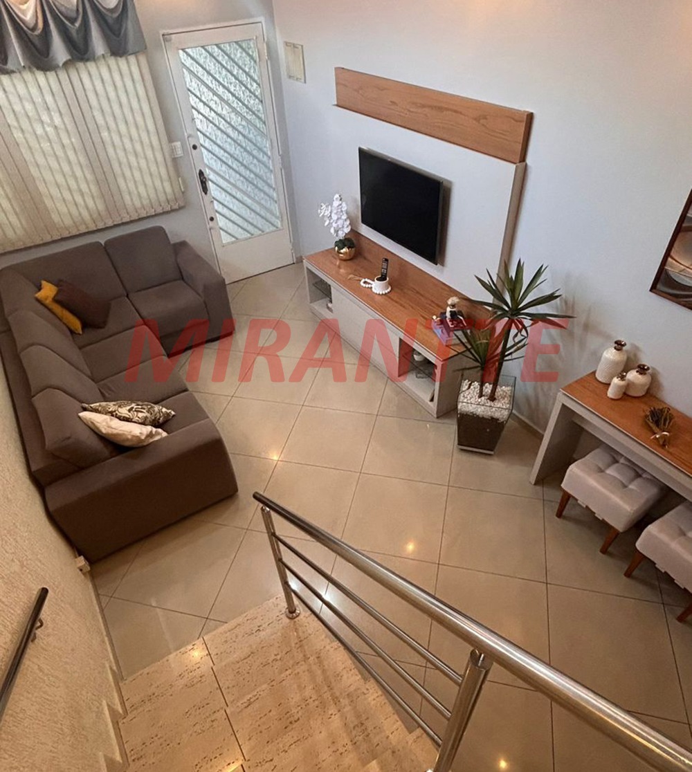 Sobrado de 160m² com 3 quartos em Vila Gustavo