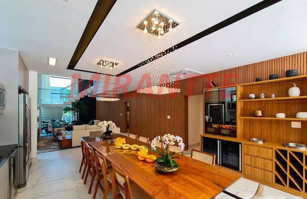 Cond. fechado de 464m² com 6 quartos em RIVIERA DE SAO LOURENCO