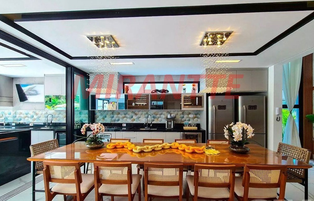 Cond. fechado de 464m² com 6 quartos em RIVIERA DE SAO LOURENCO