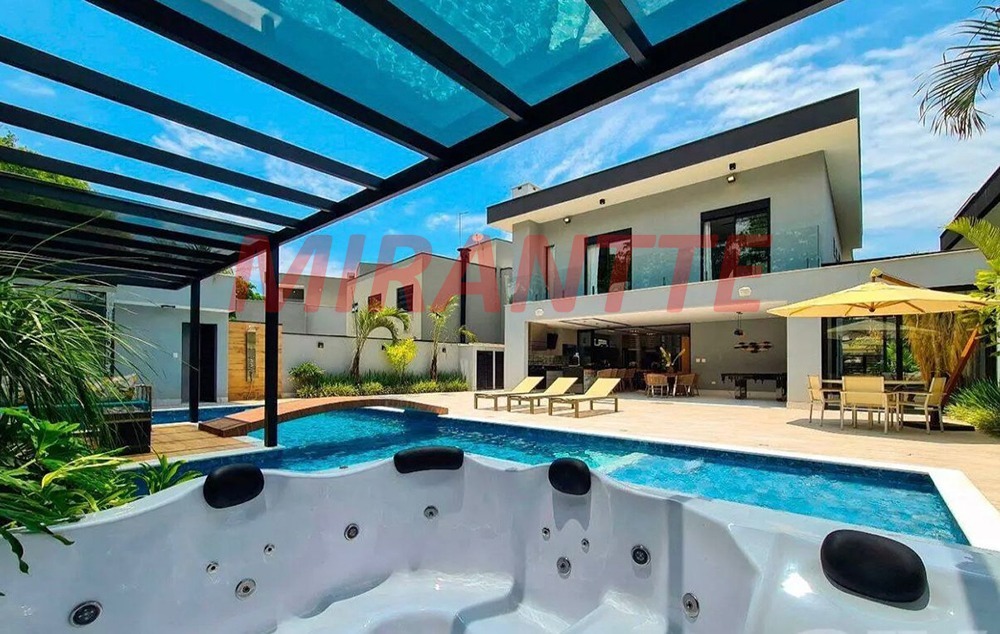 Cond. fechado de 464m² com 6 quartos em RIVIERA DE SAO LOURENCO