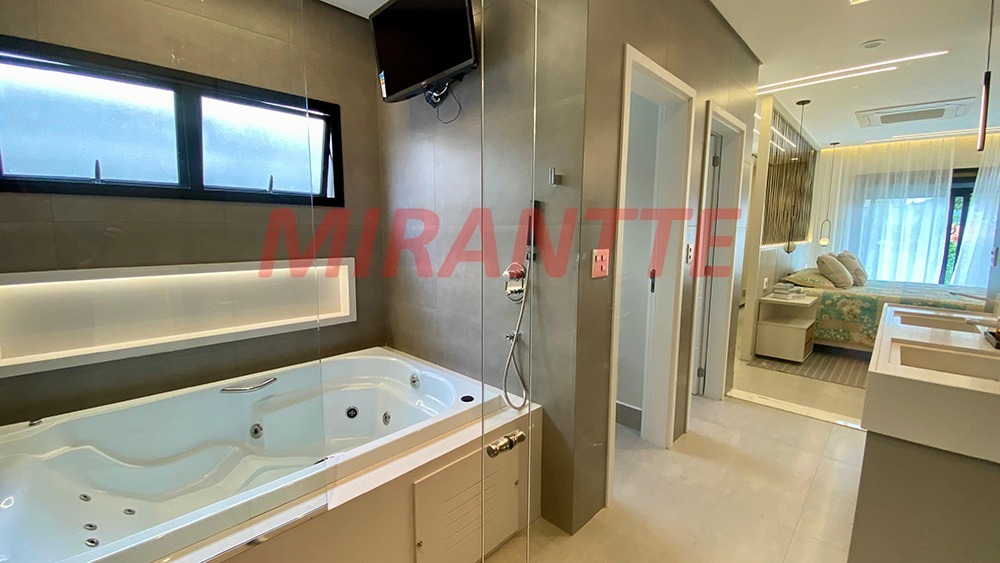 Cond. fechado de 400m² com 6 quartos em RIVIERA DE SAO LOURENCO