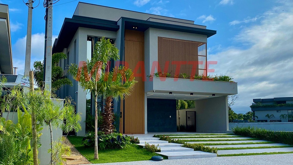 Cond. fechado de 400m² com 6 quartos em RIVIERA DE SAO LOURENCO