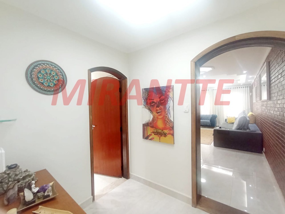 Sobrado de 257m² com 3 quartos em Vila Guilherme