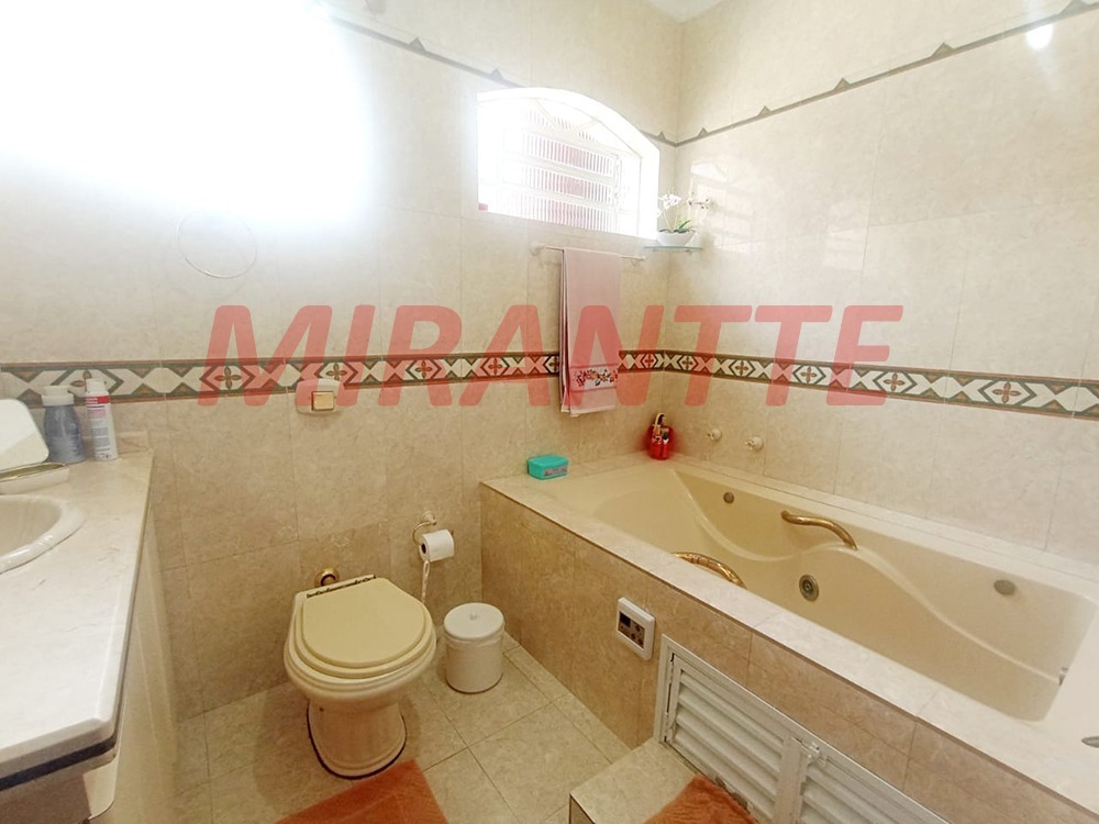 Sobrado de 257m² com 3 quartos em Vila Guilherme