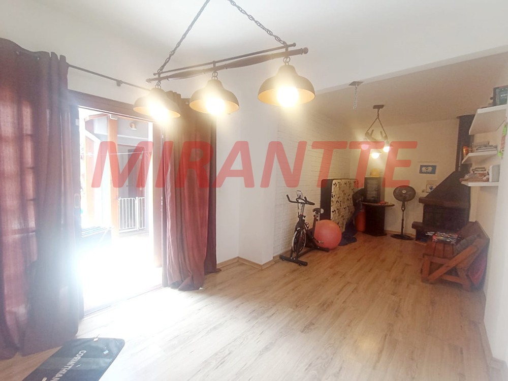 Sobrado de 257m² com 3 quartos em Vila Guilherme