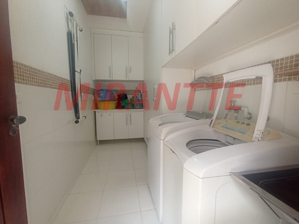 Sobrado de 257m² com 3 quartos em Vila Guilherme