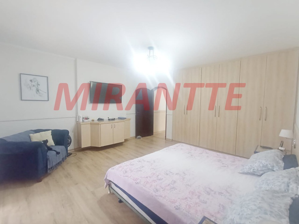 Sobrado de 257m² com 3 quartos em Vila Guilherme